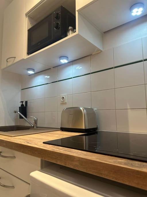 Appartement Neuf Entierement Equipe Proche Centre أميا المظهر الخارجي الصورة